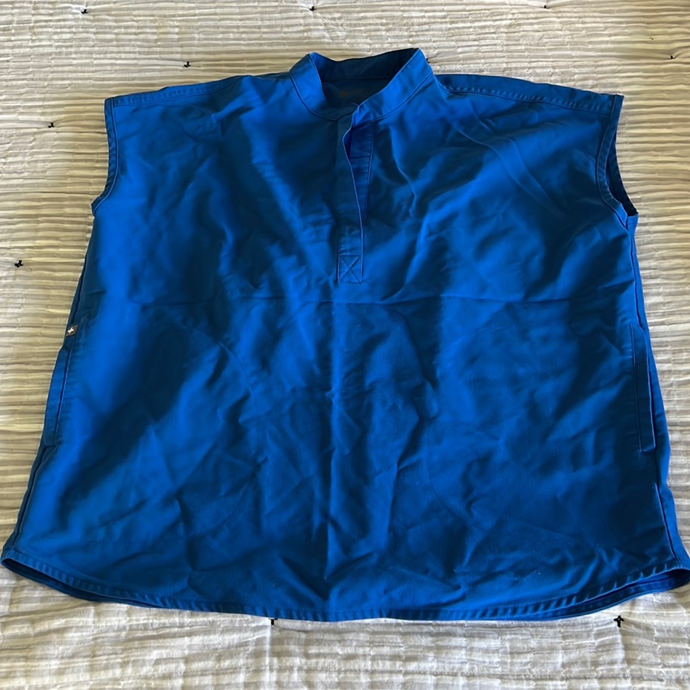 FIGS Rafaela Oversized Scrub Top M